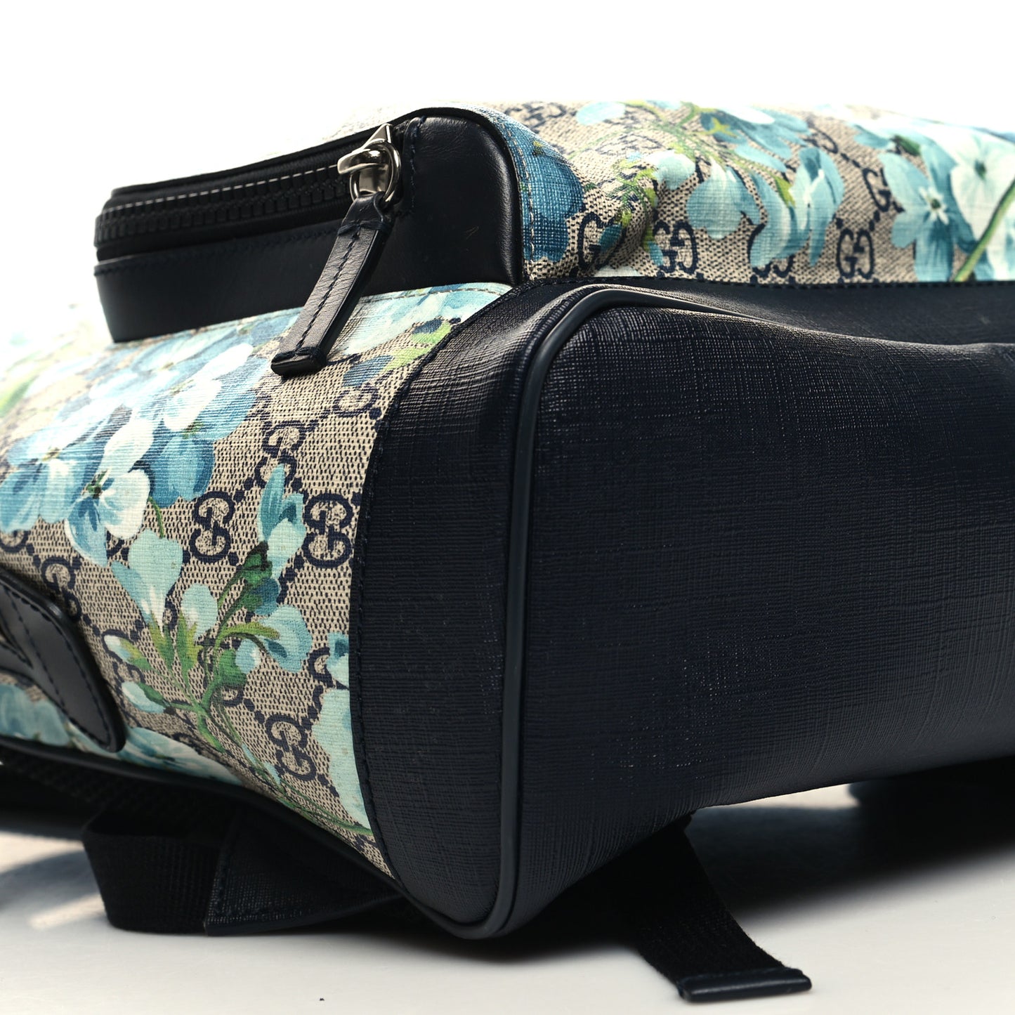 GG Supreme Monogram Blooms Medium Day Backpack Beige Blue Navy