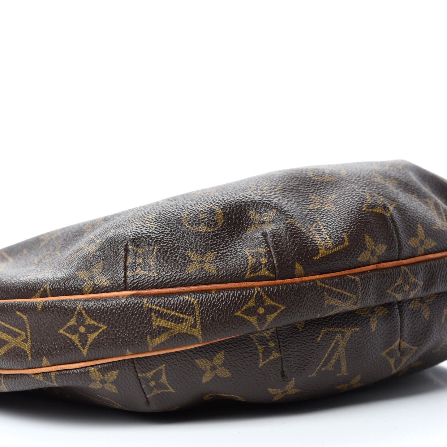 Monogram Croissant MM
