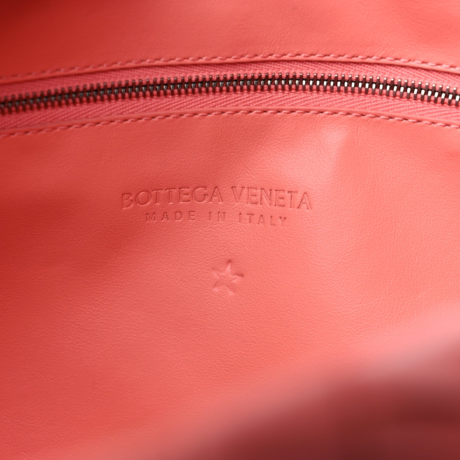 Bottega Veneta Nappa Intrecciato Large Jodie Hobo in Pink 6 of 8