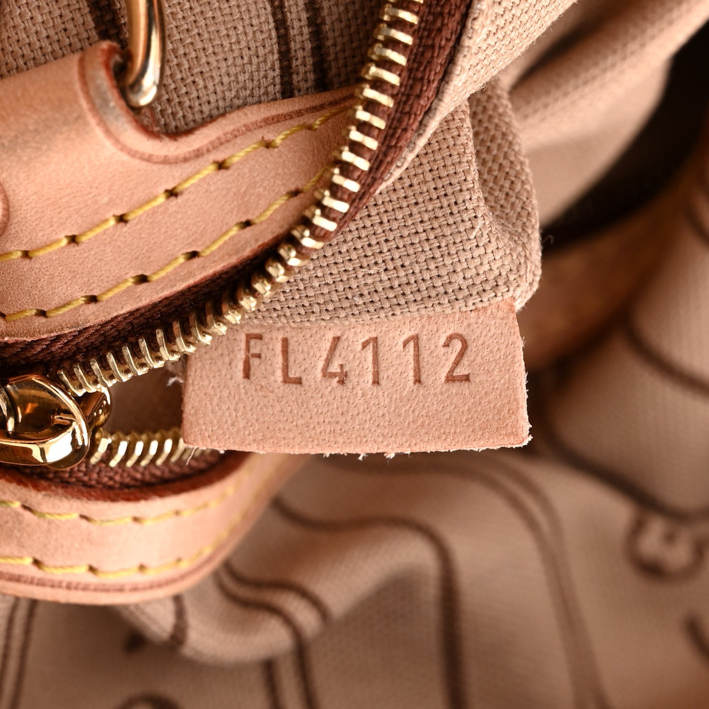 LOUIS VUITTON Monogram Delightful MM