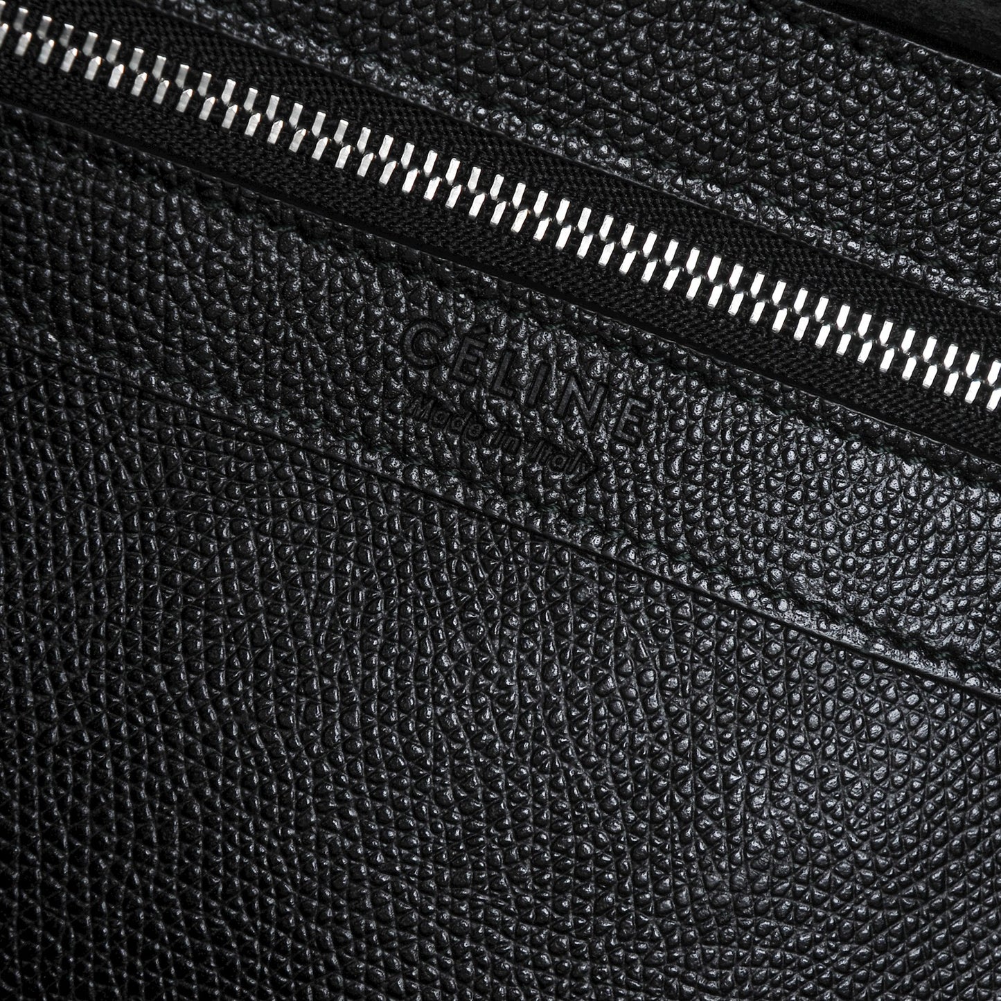 Grained Calfskin Small Vertical Cabas Black