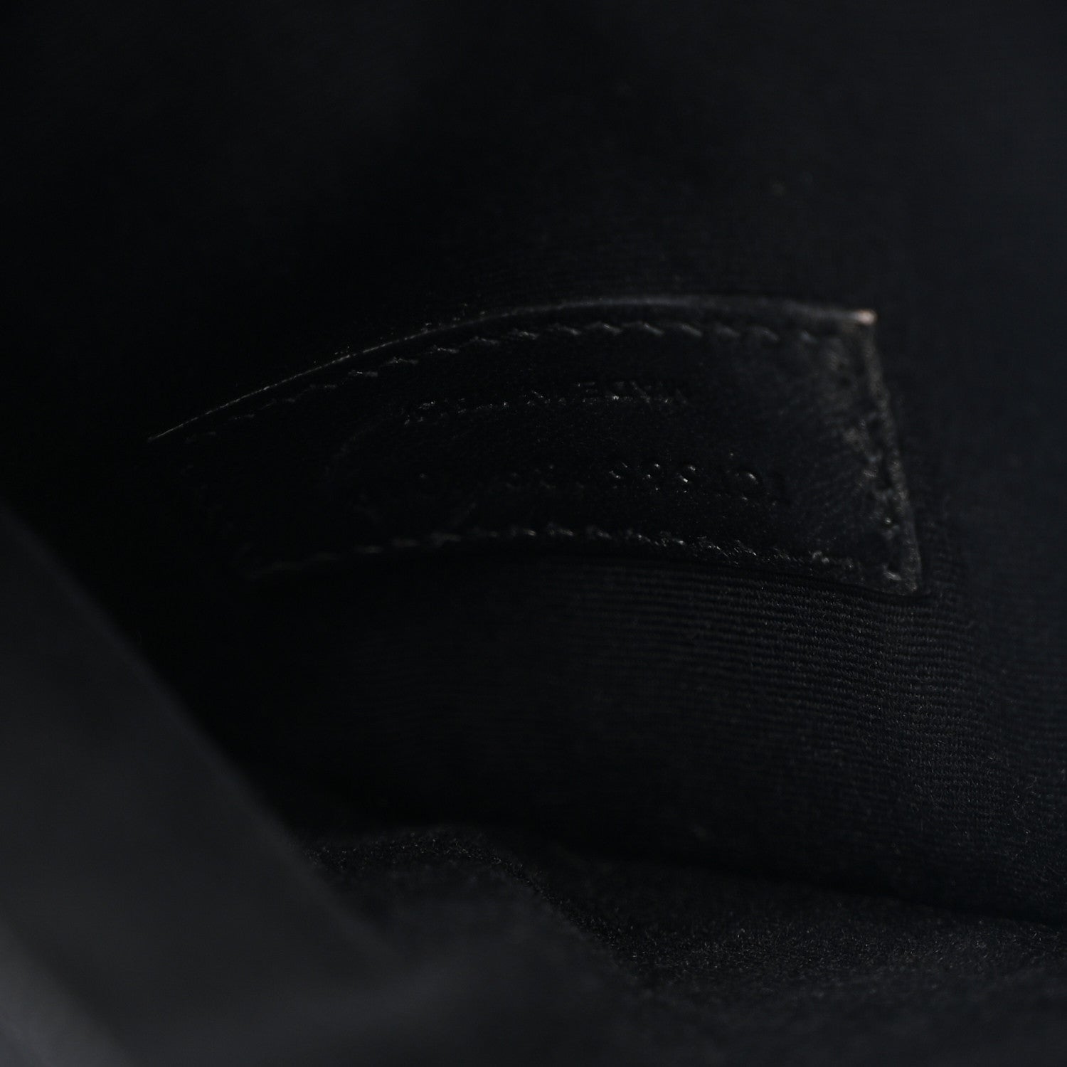 Saint Laurent Grain De Poudre Uptown Pouch Black 7 of 7