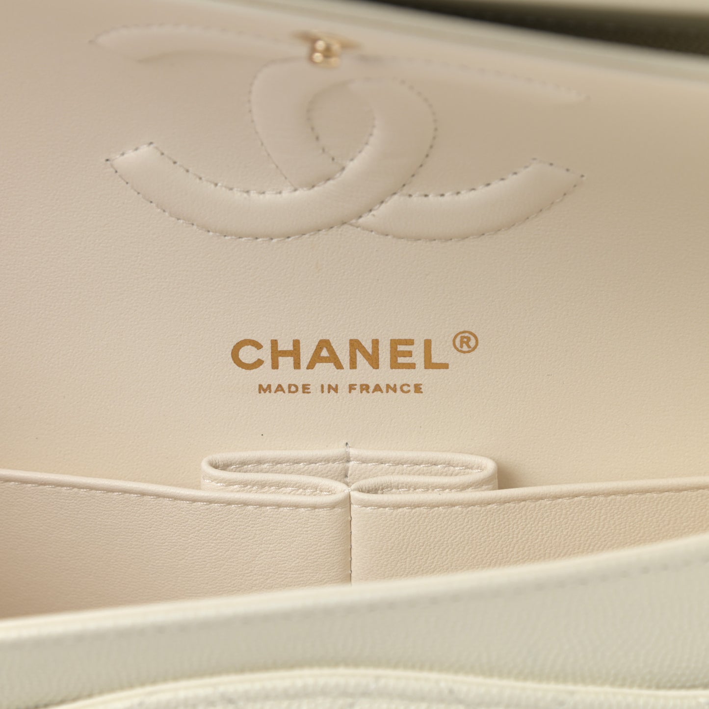 Caviar Quilted Medium Double Flap White