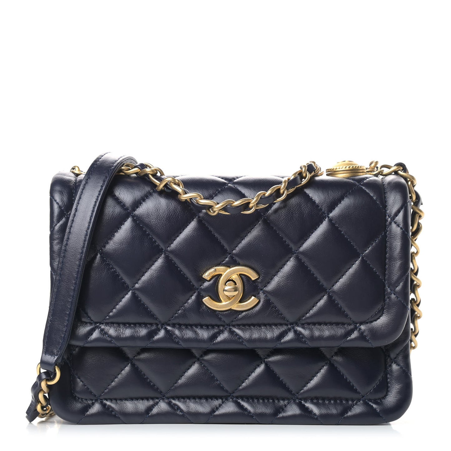 Shiny Lambskin Flap Clutch With Chain Bleu Marine