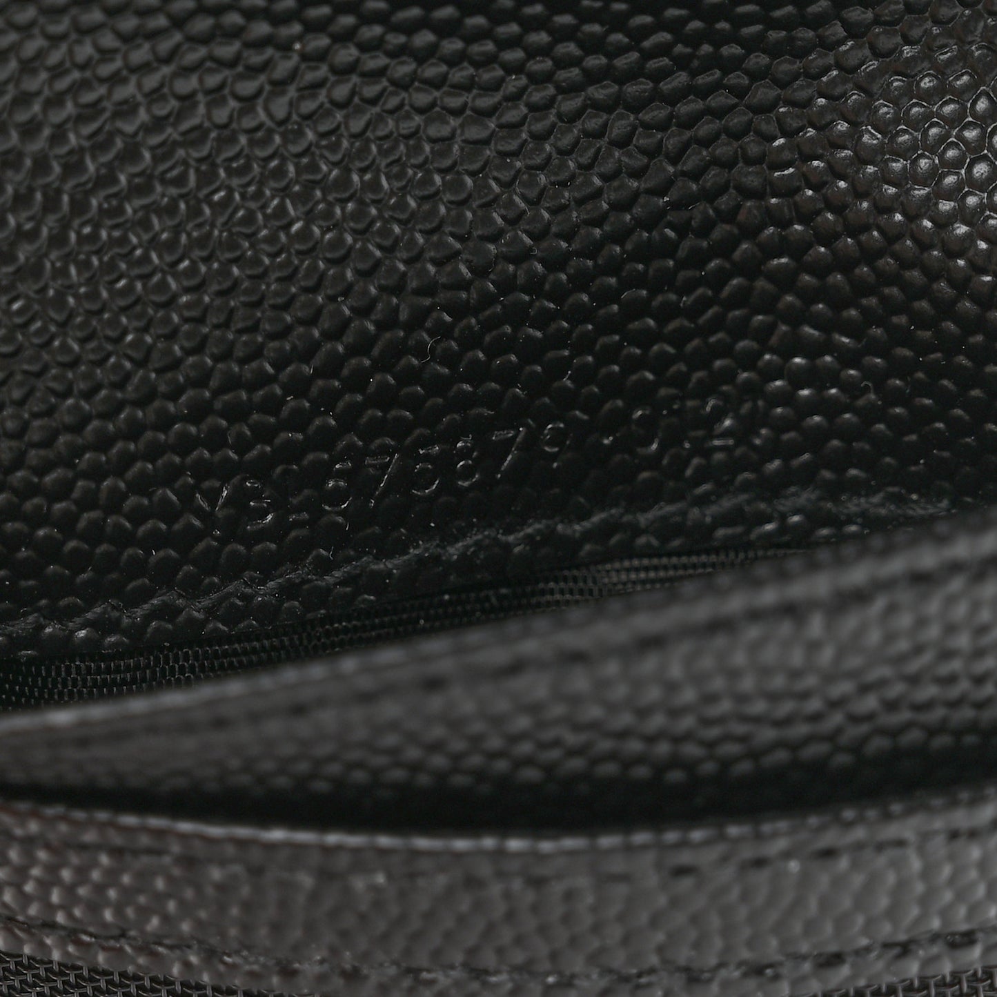 Grain De Poudre Matelasse Chevron Monogram Zipped Card Case Black