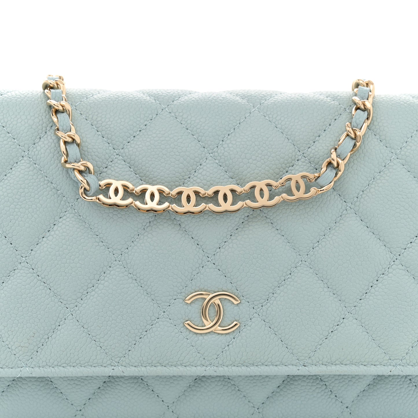 Caviar Quilted Tiny CC Wallet On Chain WOC Light Blue