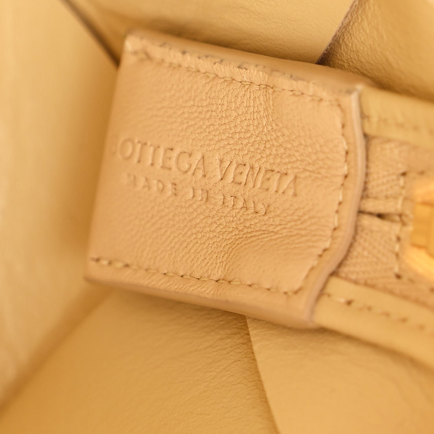 Bottega Veneta Lambskin Maxi Intrecciato Small Cassette Camera Bag Porridge 6 of 9
