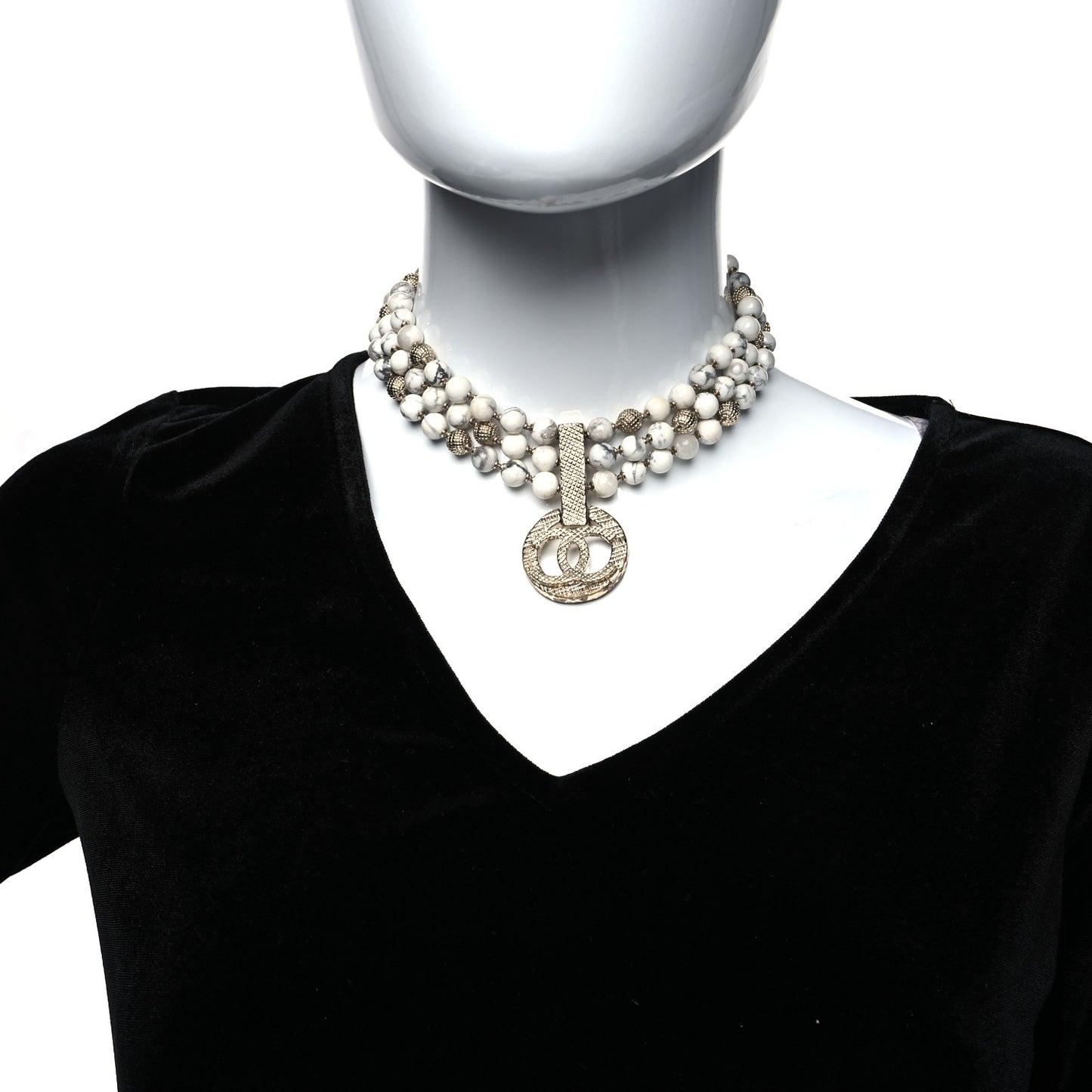 Metal Marble CC Pendant Choker Necklace Gold White