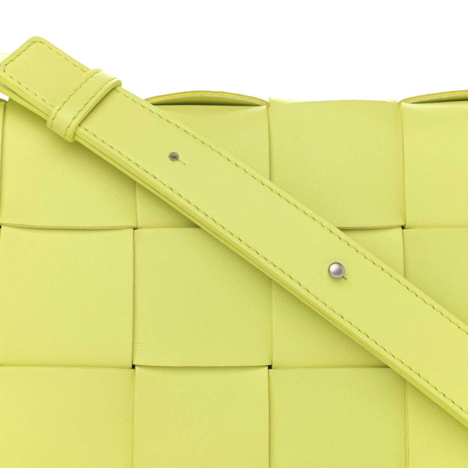 Bottega Veneta Nappa Maxi Intreccio Cassette Bag Seagrass 8 of 10