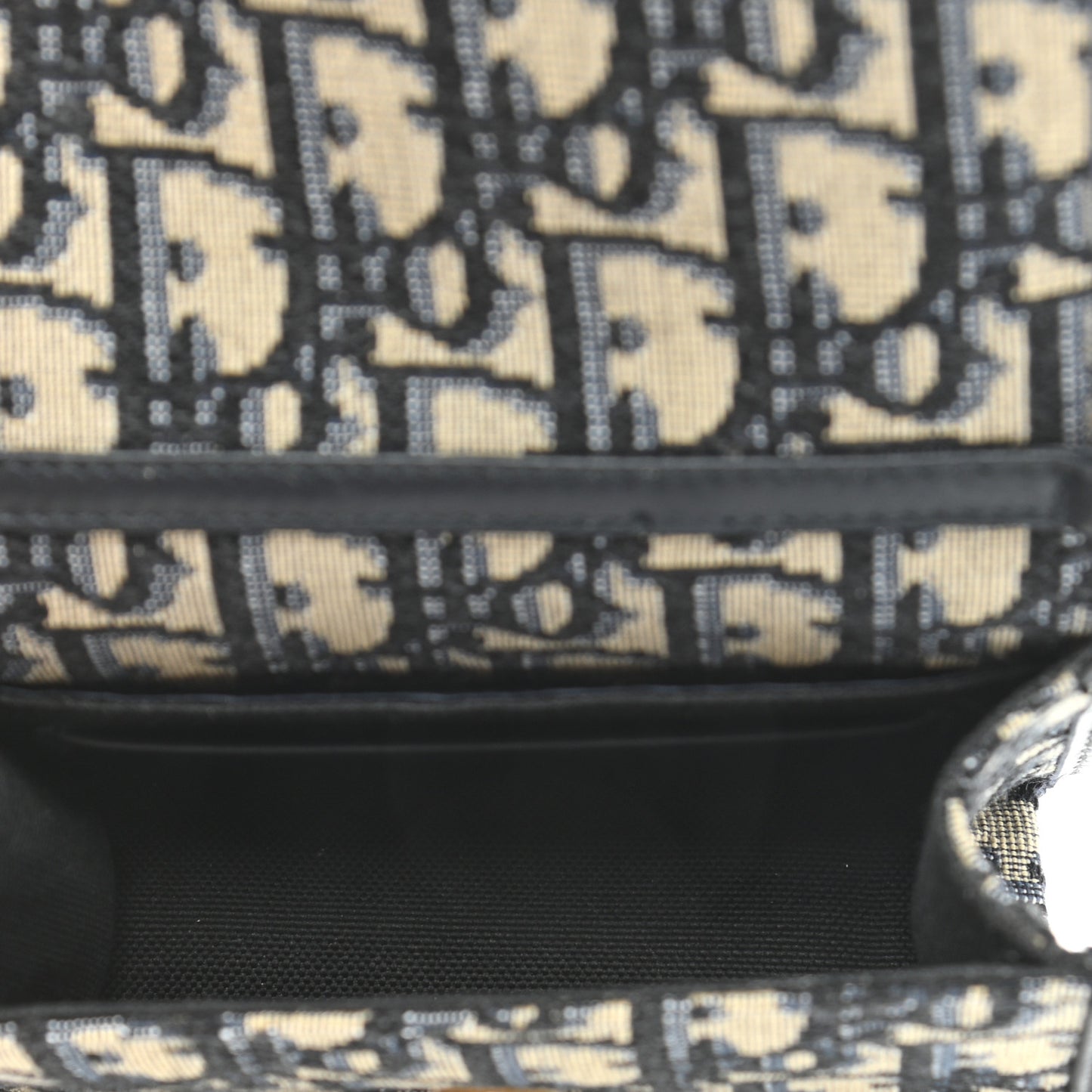 Oblique Nano 30 Montaigne Pouch Blue