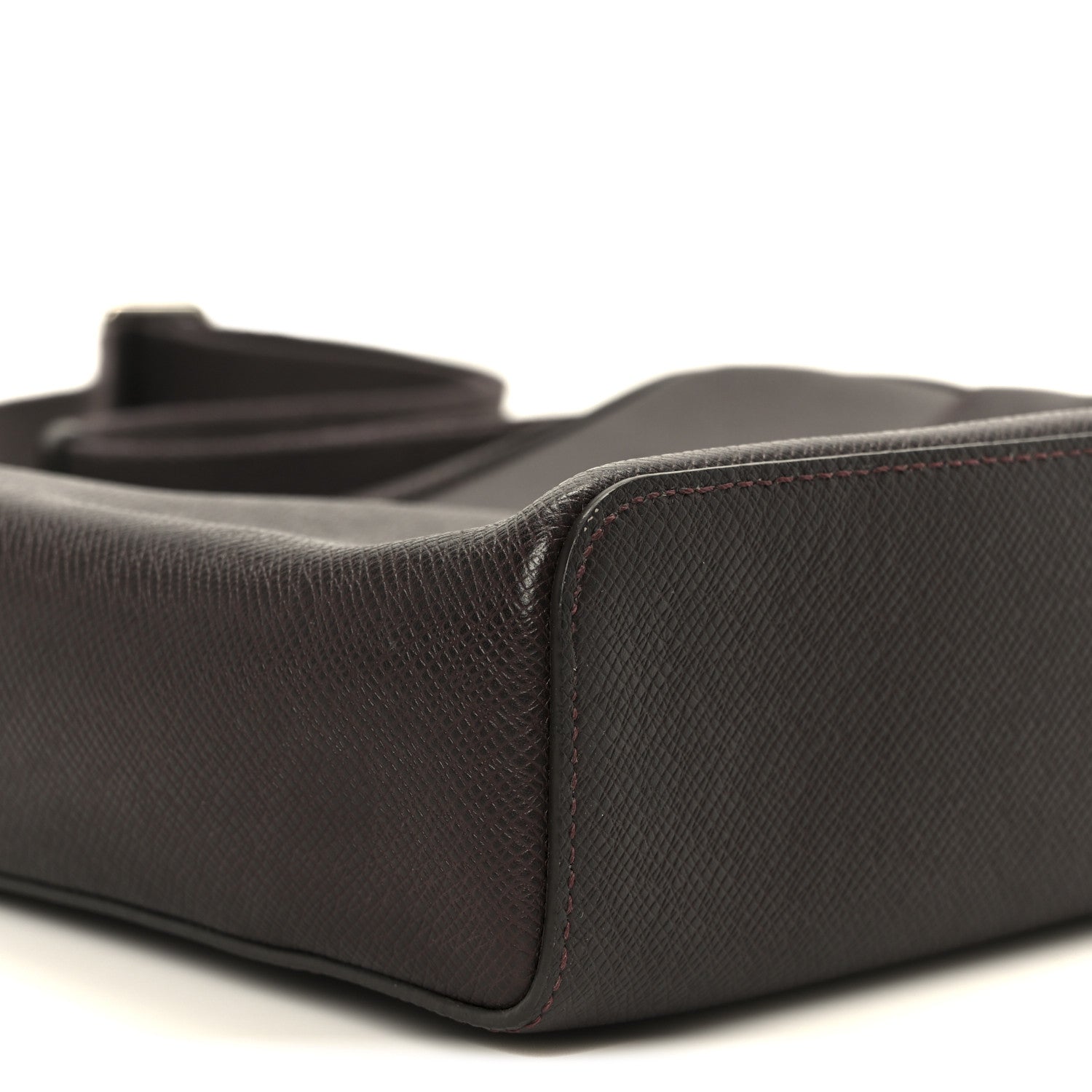 Louis Vuitton Taiga Anton Messenger PM Acajou 9 of 10