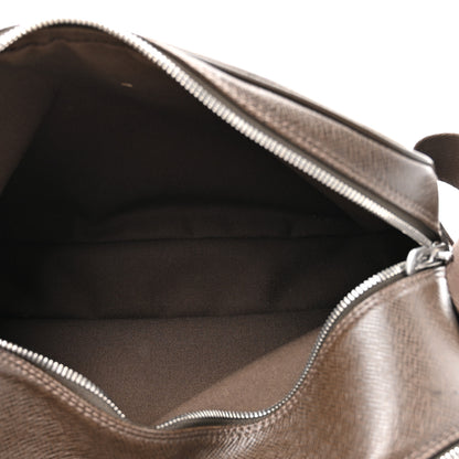 Louis Vuitton Taiga Reporter Messenger Grizzli 6 of 13