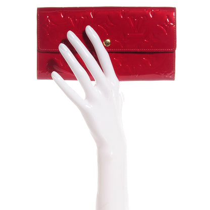 Louis Vuitton Vernis Sarah Wallet Pomme D'Amour 2 of 13