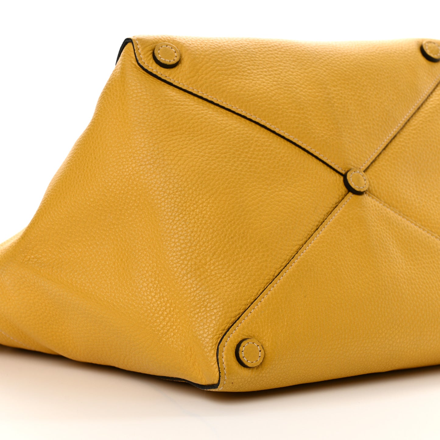 Vitello Daino Tote Mimosa