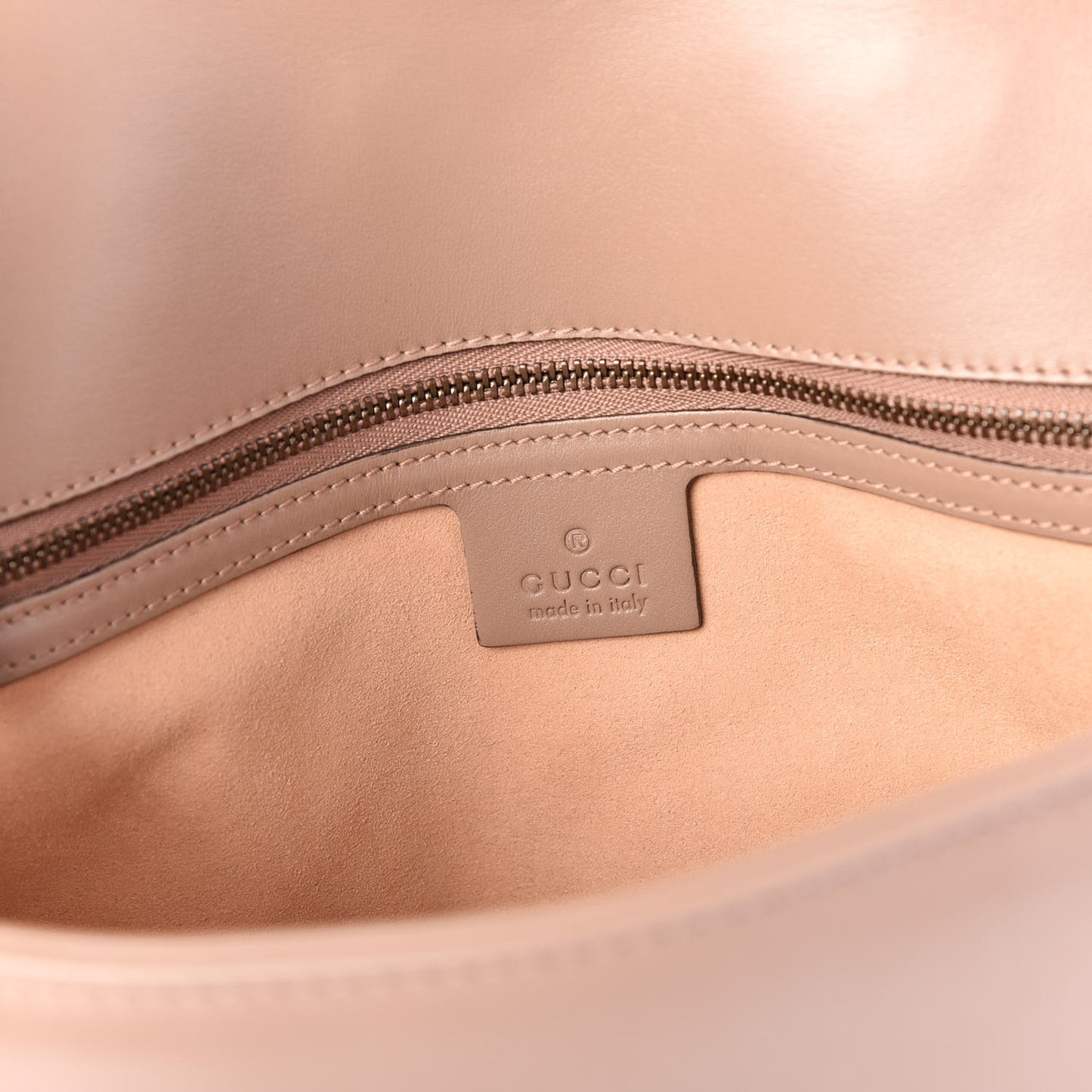 Calfskin Matelasse Medium GG Marmont Shoulder Bag Porcelain Rose