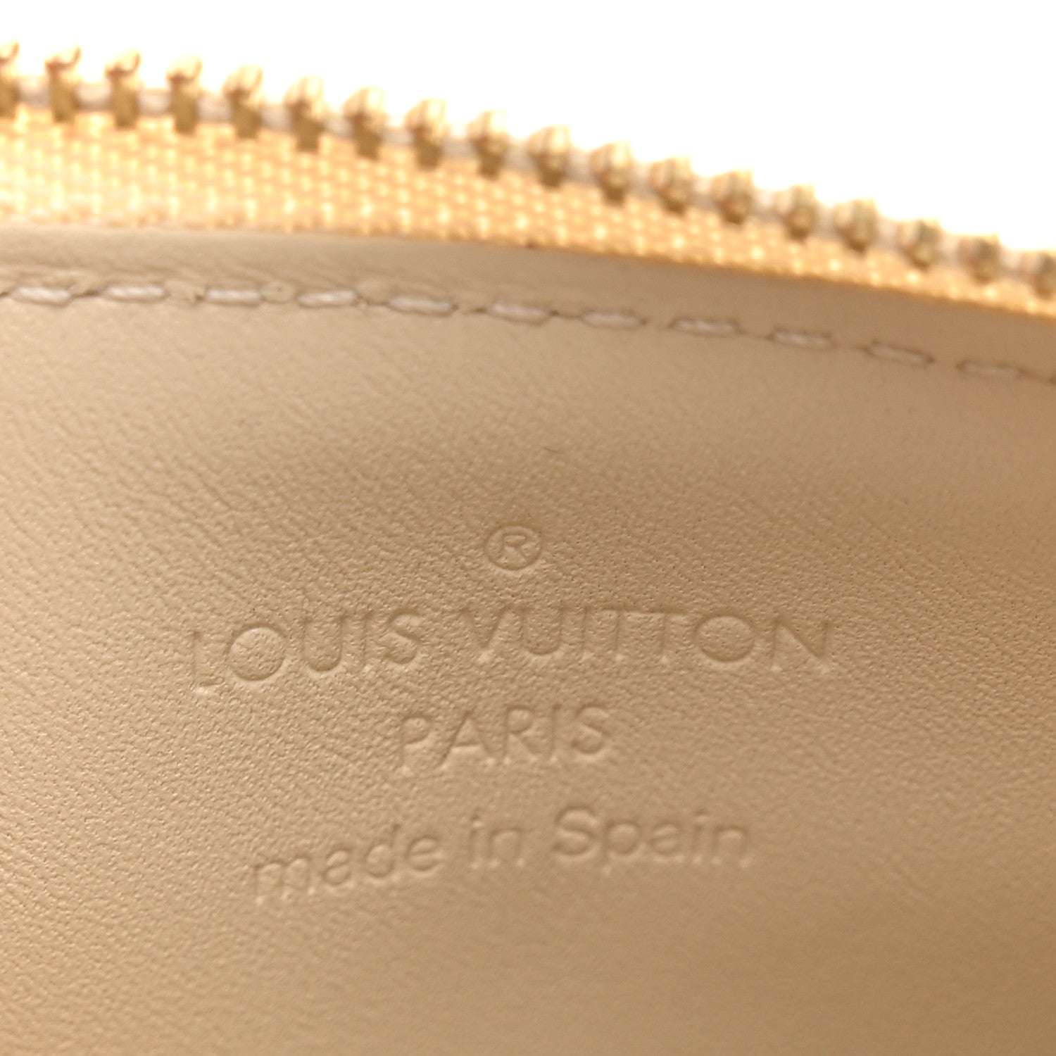 Louis Vuitton Vernis Key Pouch Blanc Corail 6 of 7