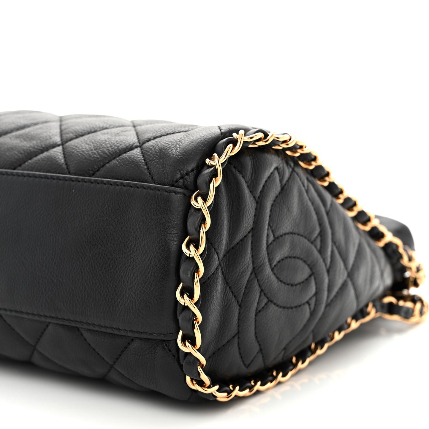 Calfskin Quilted Medium Chain Me Hobo Black