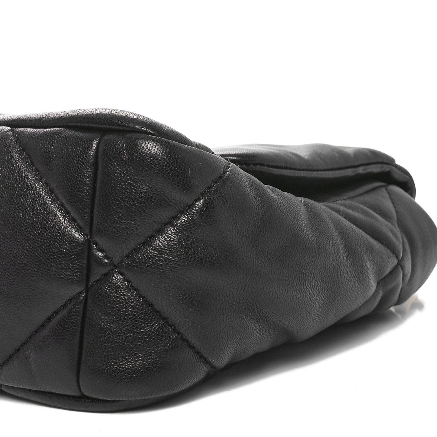Lambskin Quilted Medium Chanel 19 Flap Black