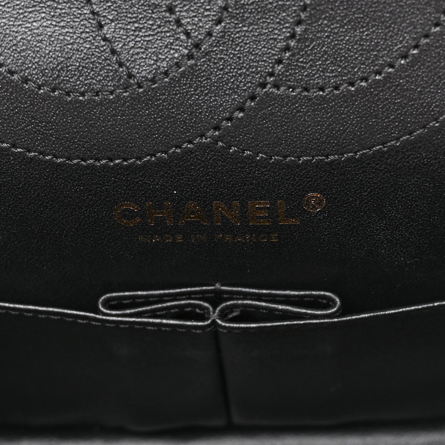 Chanel Calfskin Crocodile Embossed Graffiti 2.55 Cocodile Reissue 225 Flap Black Gold 6 of 12