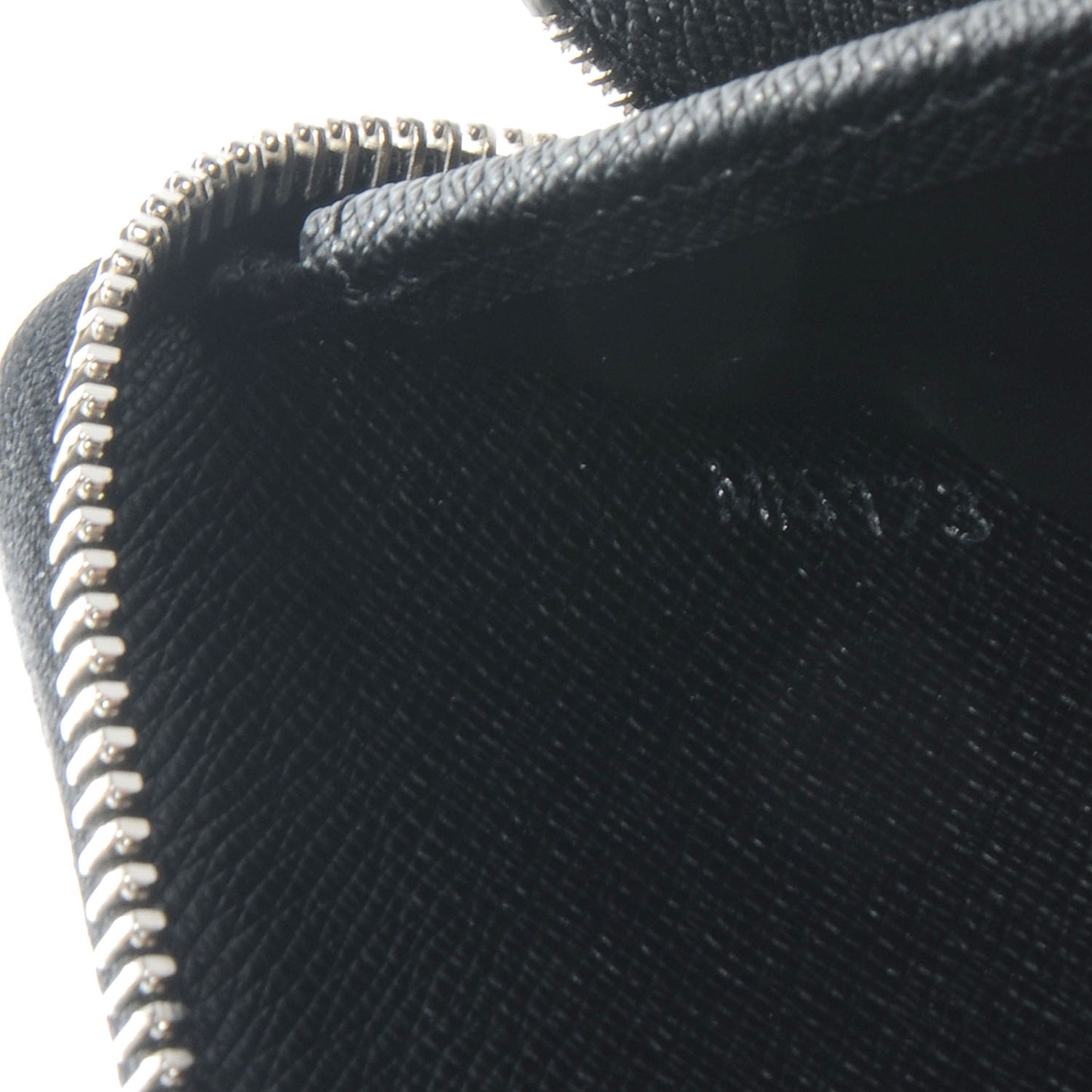 Epi Zippy Compact Wallet Black NM