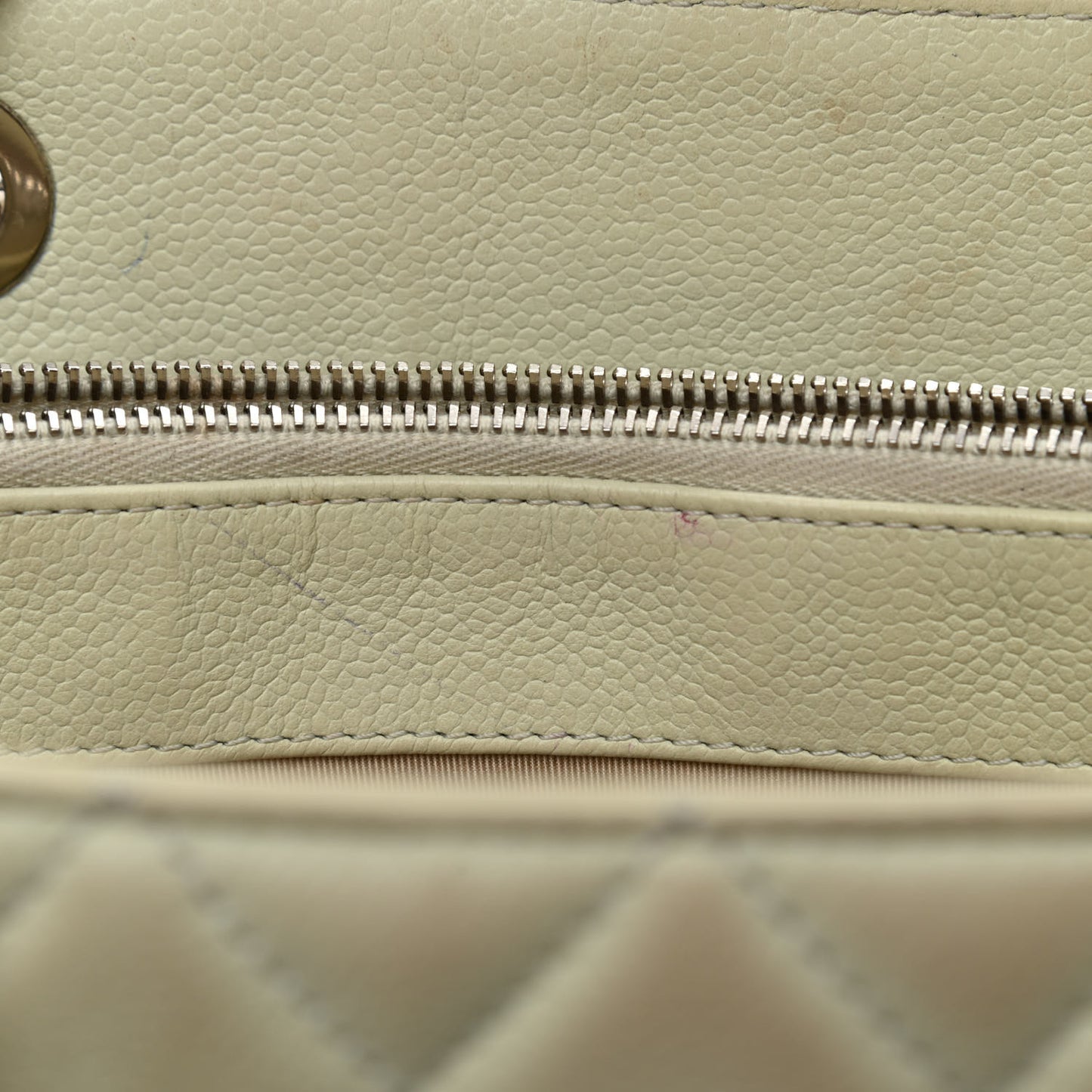 Caviar Quilted Grand Shopping Tote GST Ecru