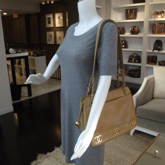 Chanel Caviar Shoulder Bag Beige 2 of 13