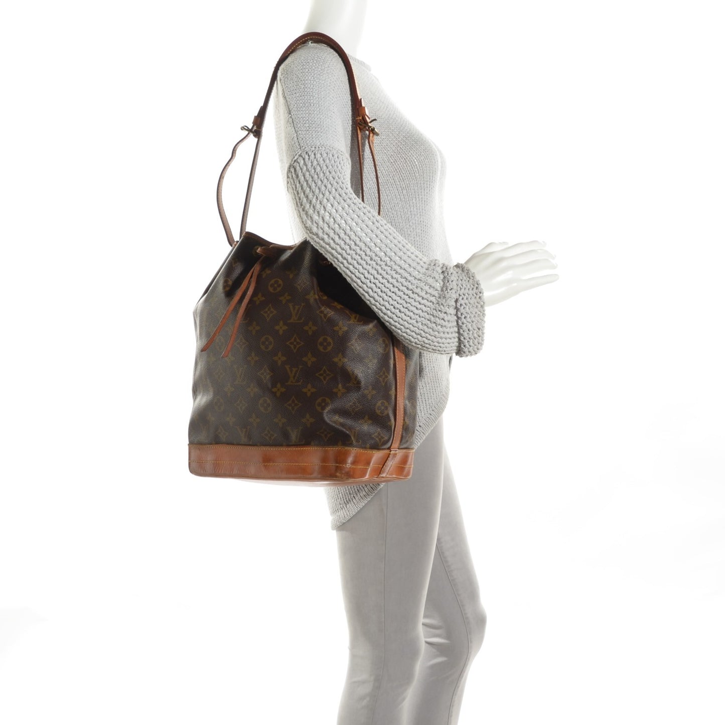 Monogram Noe