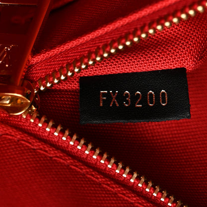 Louis Vuitton Reverse Monogram Giant Onthego MM 7 of 15