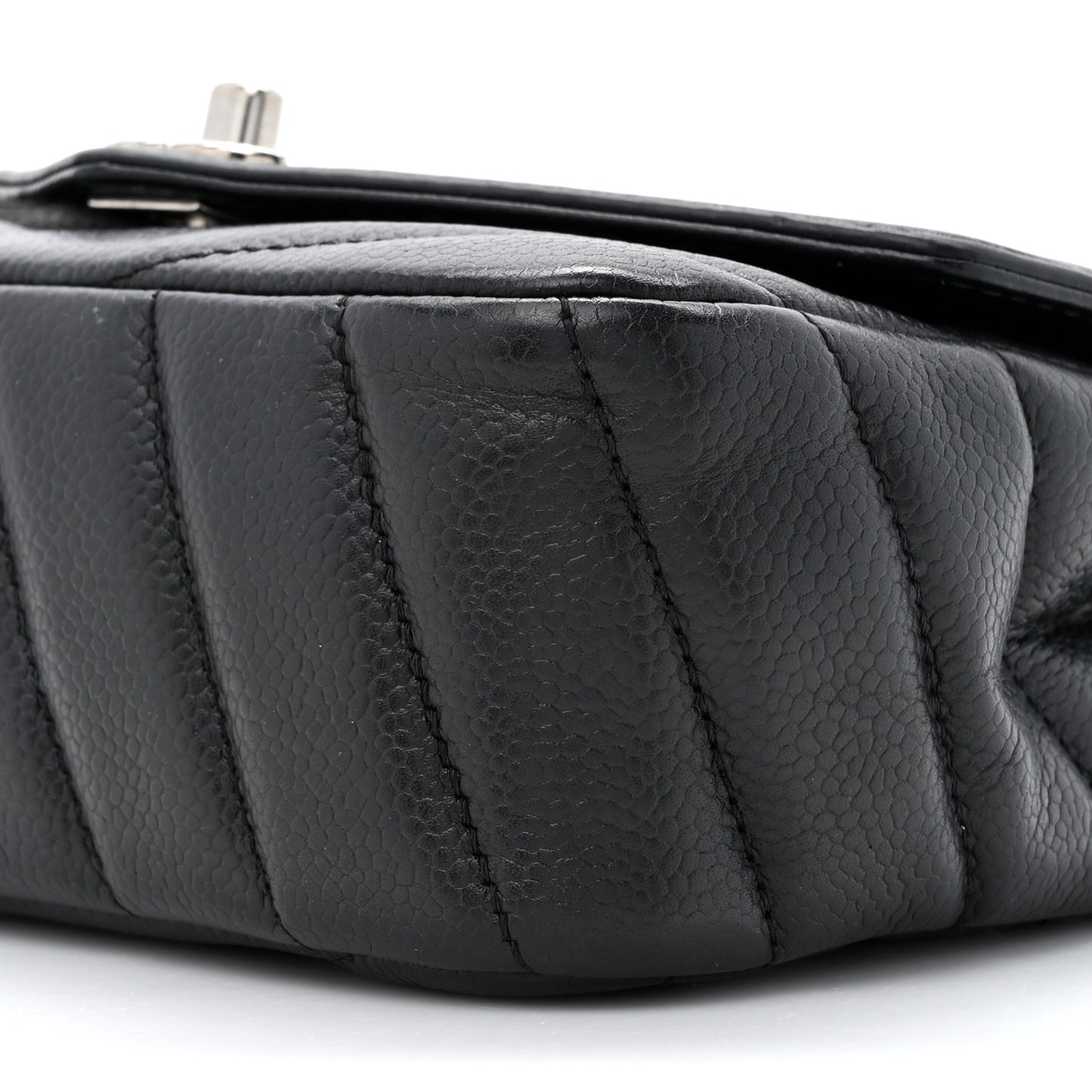 Caviar Chevron Quilted Small Single Flap Black