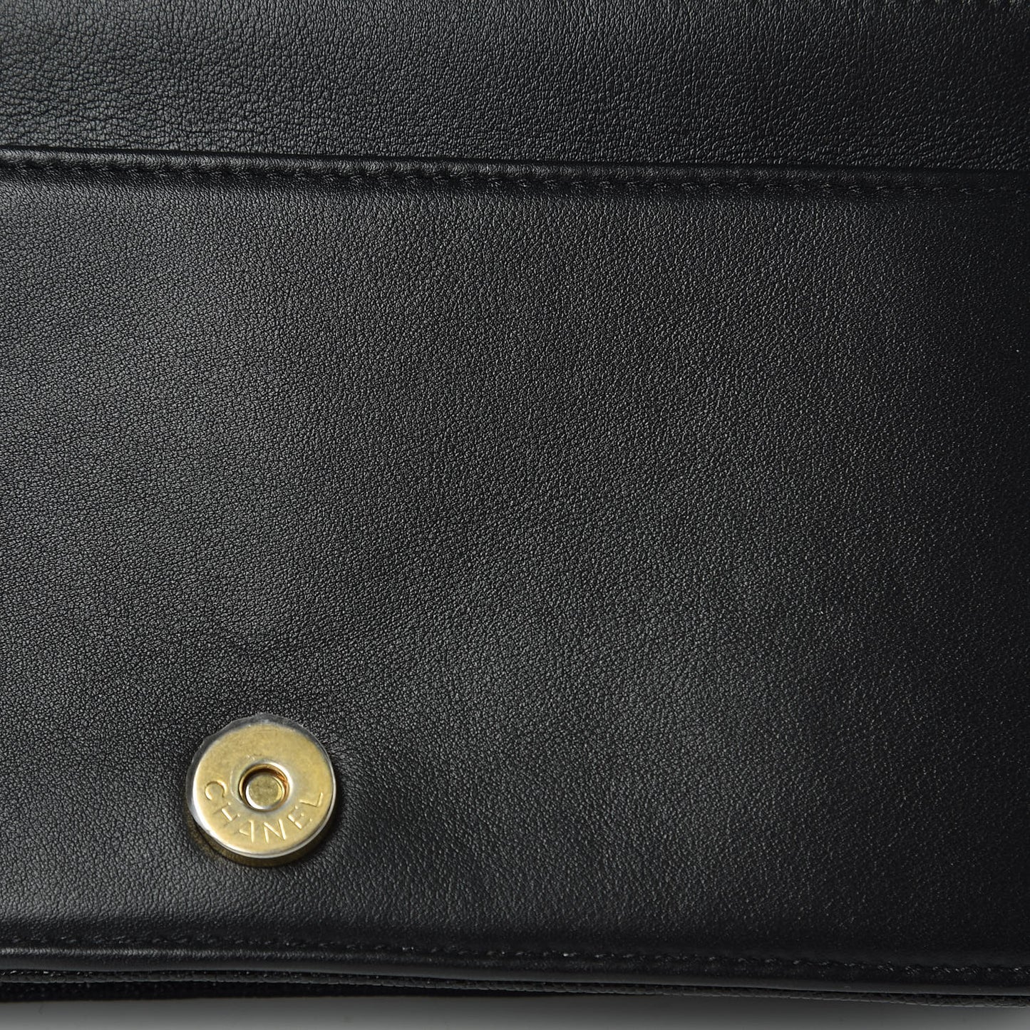 Caviar Quilted Boy Wallet On Chain WOC Black