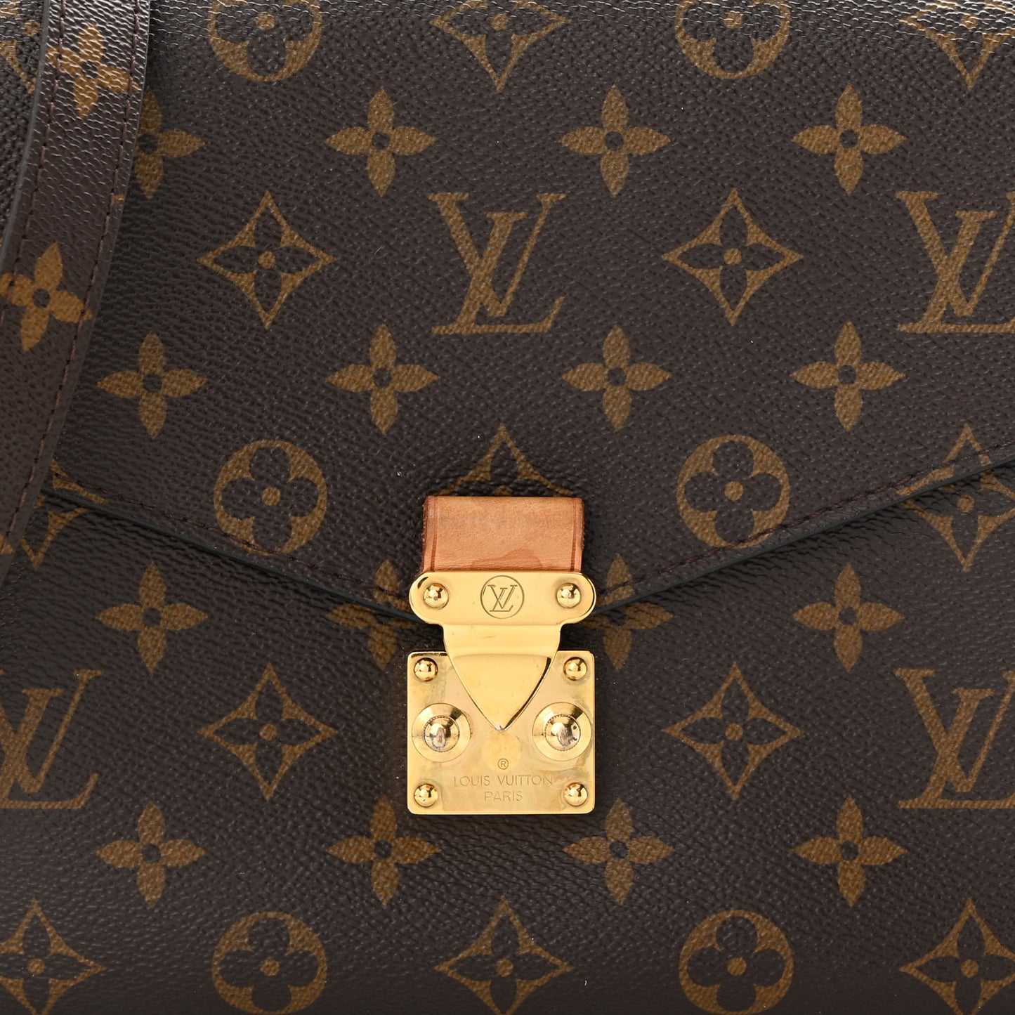 Monogram Pochette Metis