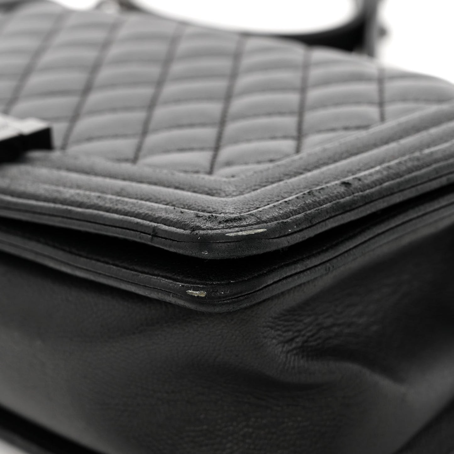 Calfskin Quilted Medium Boy Flap So Black