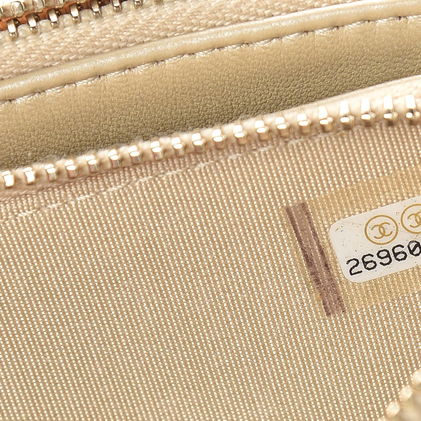 Iridescent Lambskin Quilted Pearl Clutch With Chain Beige