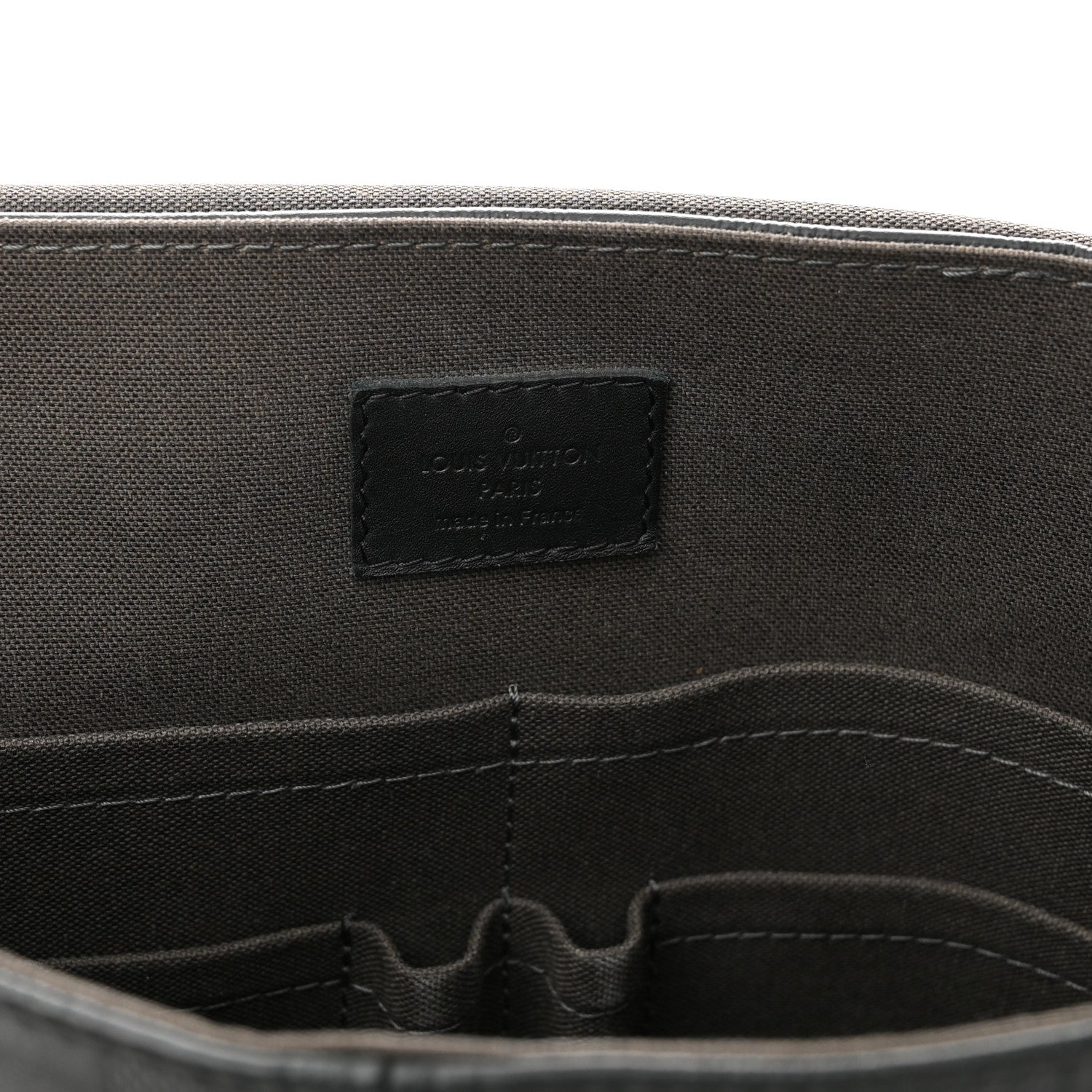 Louis Vuitton Damier Infini District MM Onyx 6 of 9