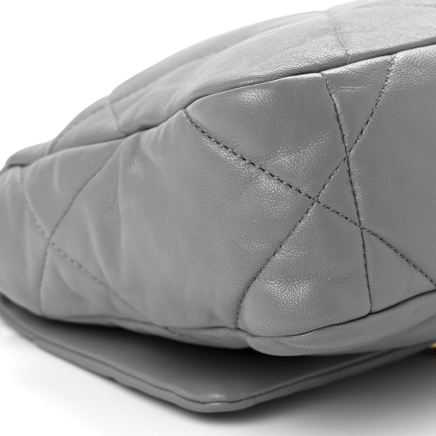 Goatskin Quilted Medium Chanel 19 Flap Grey