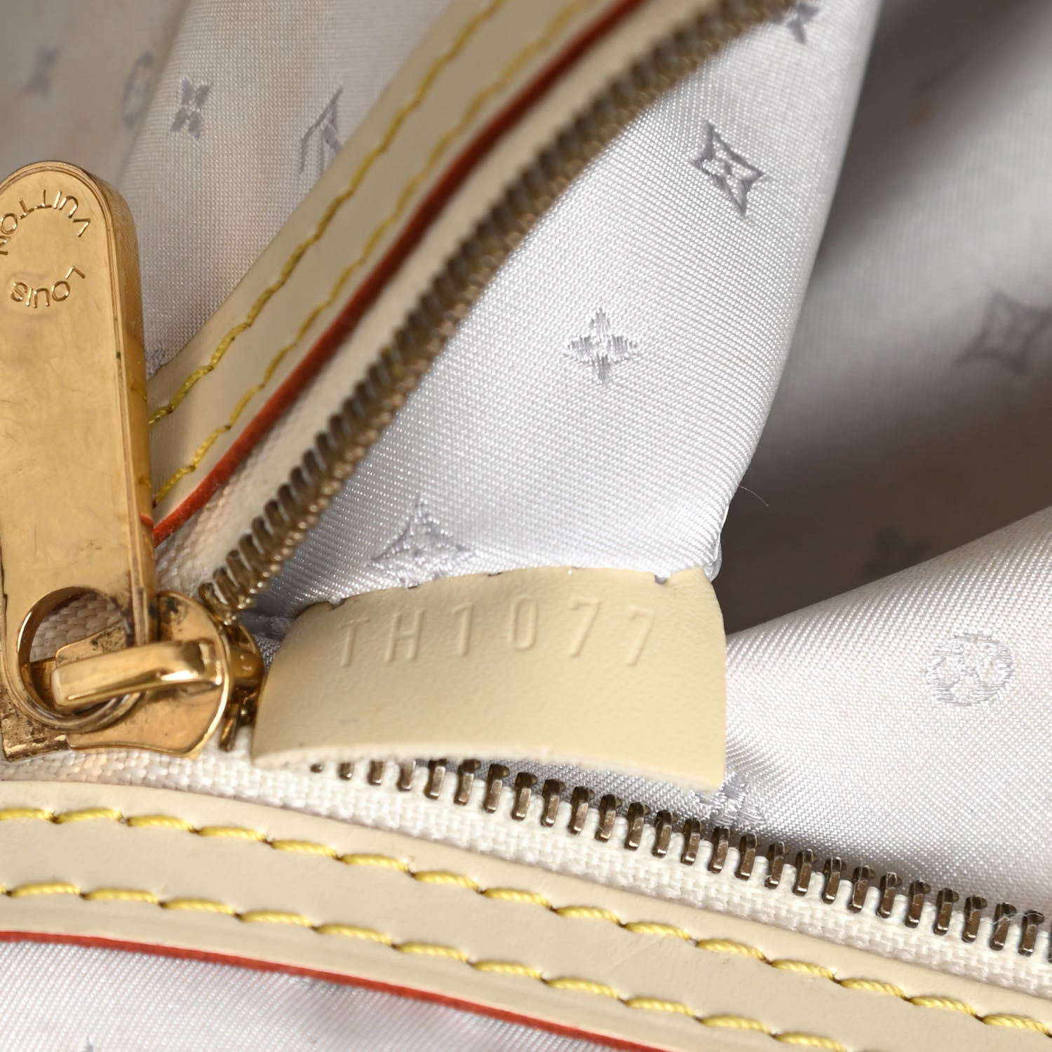 Louis Vuitton Suhali Lockit PM White 7 of 24