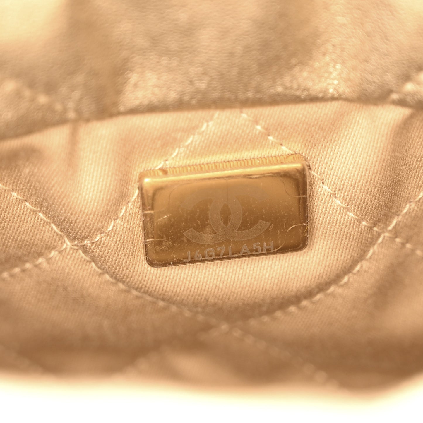 Metallic Lambskin Quilted Mini Chanel 22 Golden