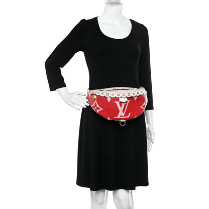 Louis Vuitton Monogram Giant Bumbag Rouge 2 of 15