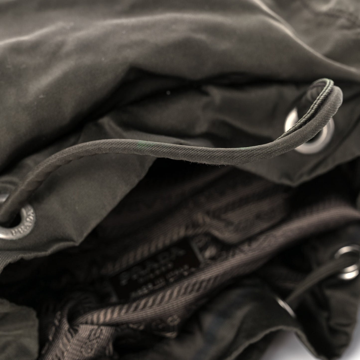 Nylon Vela Medium Backpack Mimetico