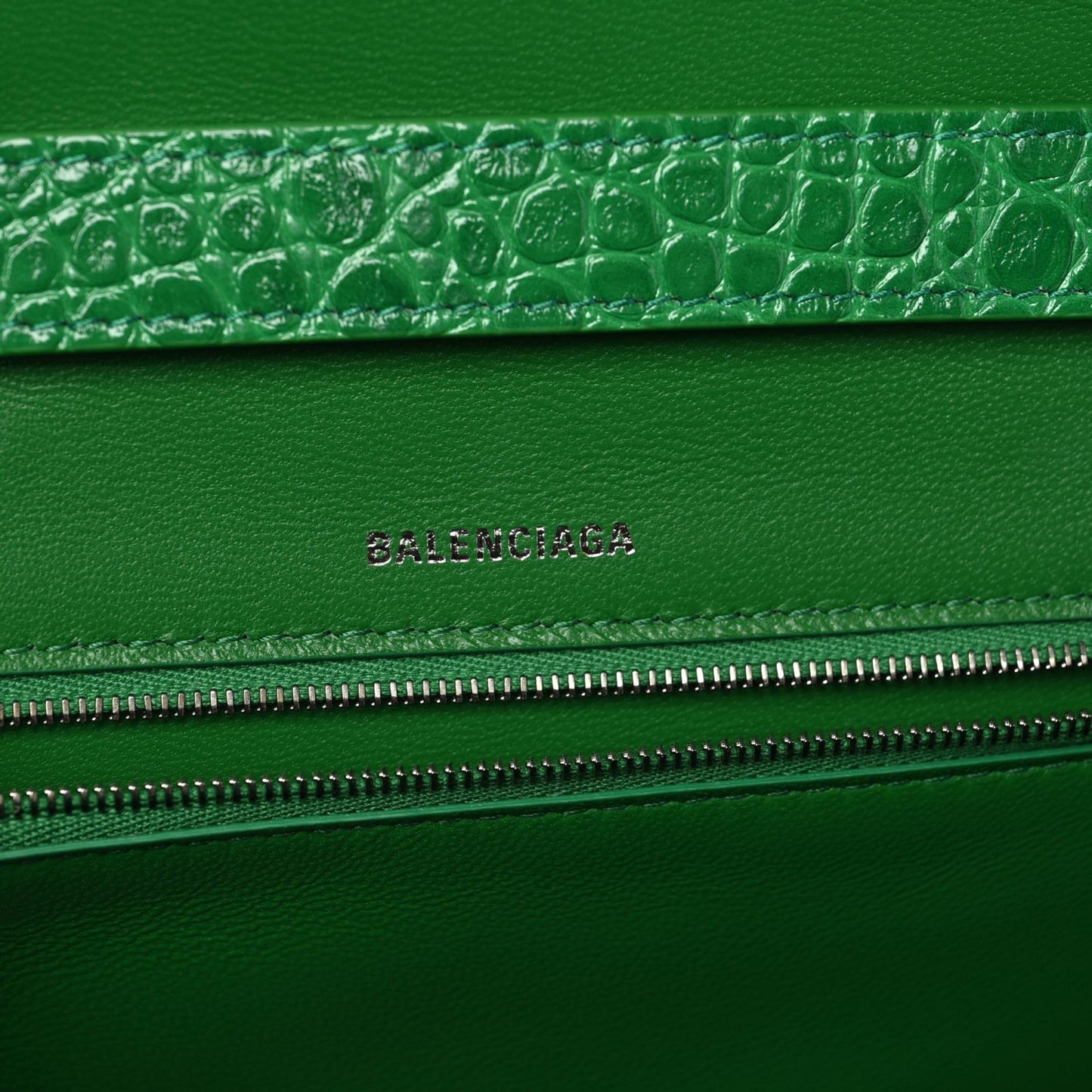 Shiny Calfskin Crocodile Embossed Small Hourglass Sling Shoulder Bag Leaf Green
