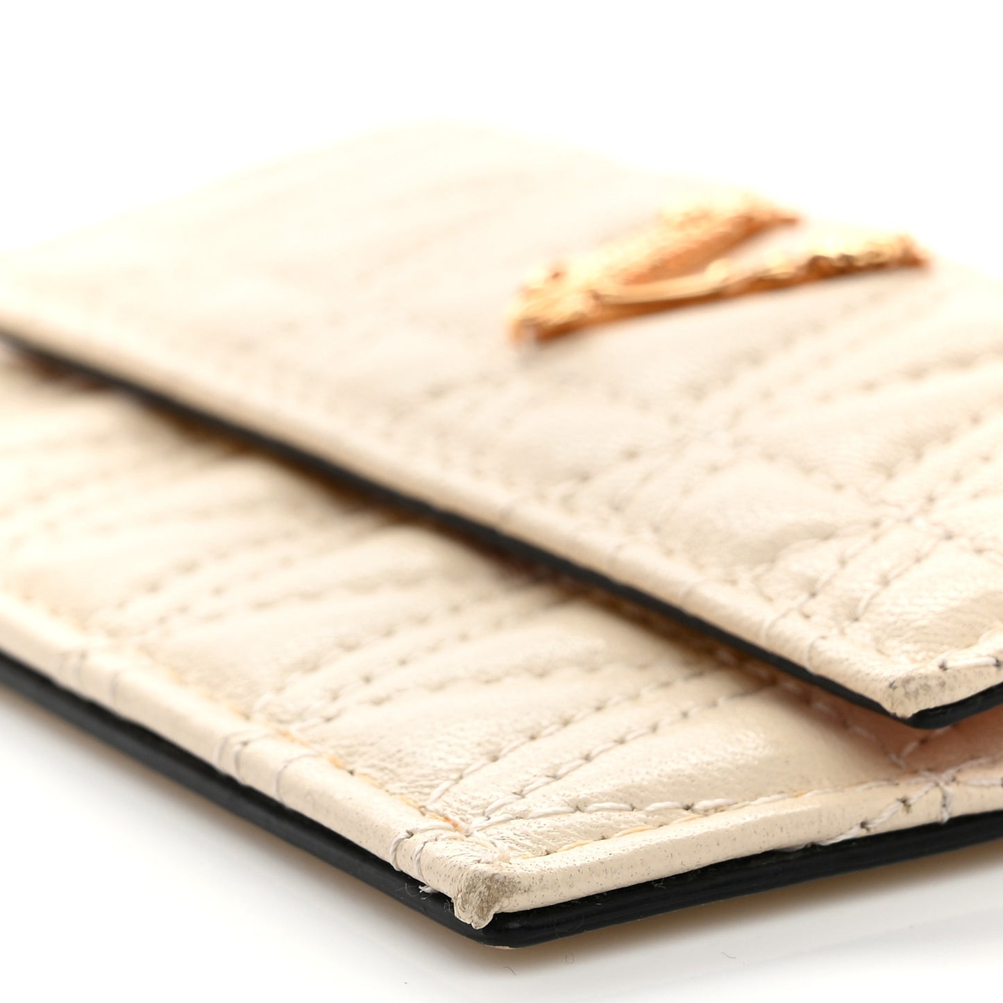 Lambskin Quilted Virtus Chain Card Holder Ecru
