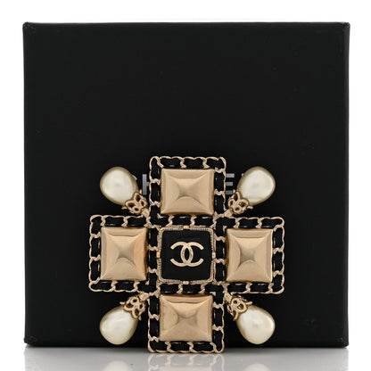 Chanel Pearl Lambskin Resin Maltese Cross Brooch Pendant Gold Black White 5 of 5