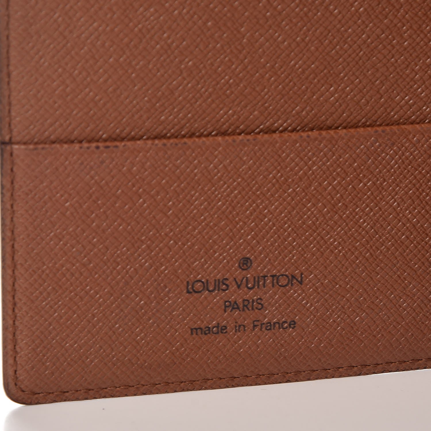 Louis Vuitton Monogram Passport Cover 6 of 7
