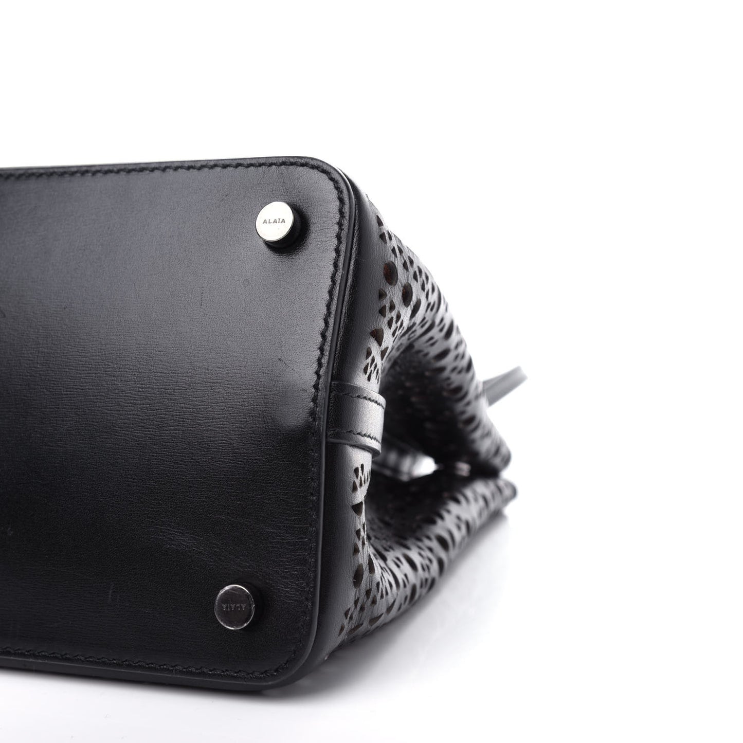 Calfskin Vienne Wave Mina 25 Bag Black