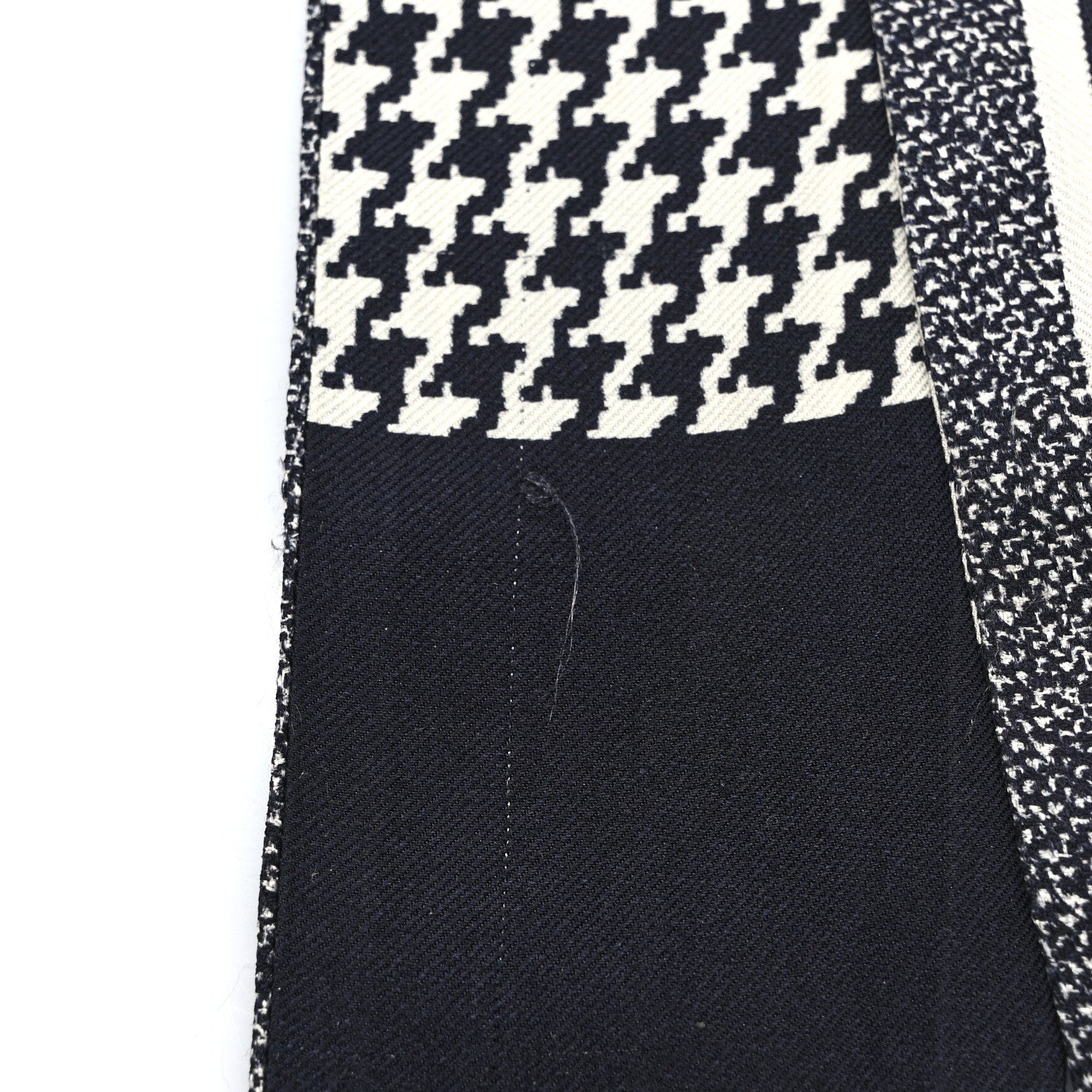Christian Dior Silk 30 Montaigne Mitzah Scarf Black White 1512166