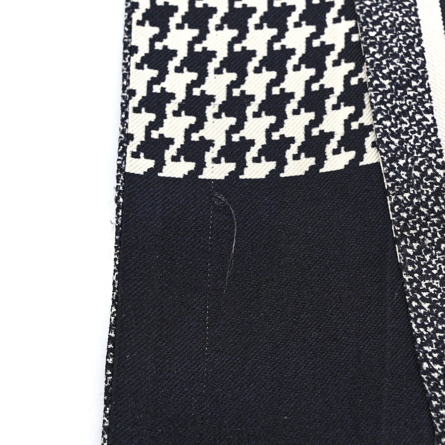 Silk 30 Montaigne Mitzah Scarf Black White