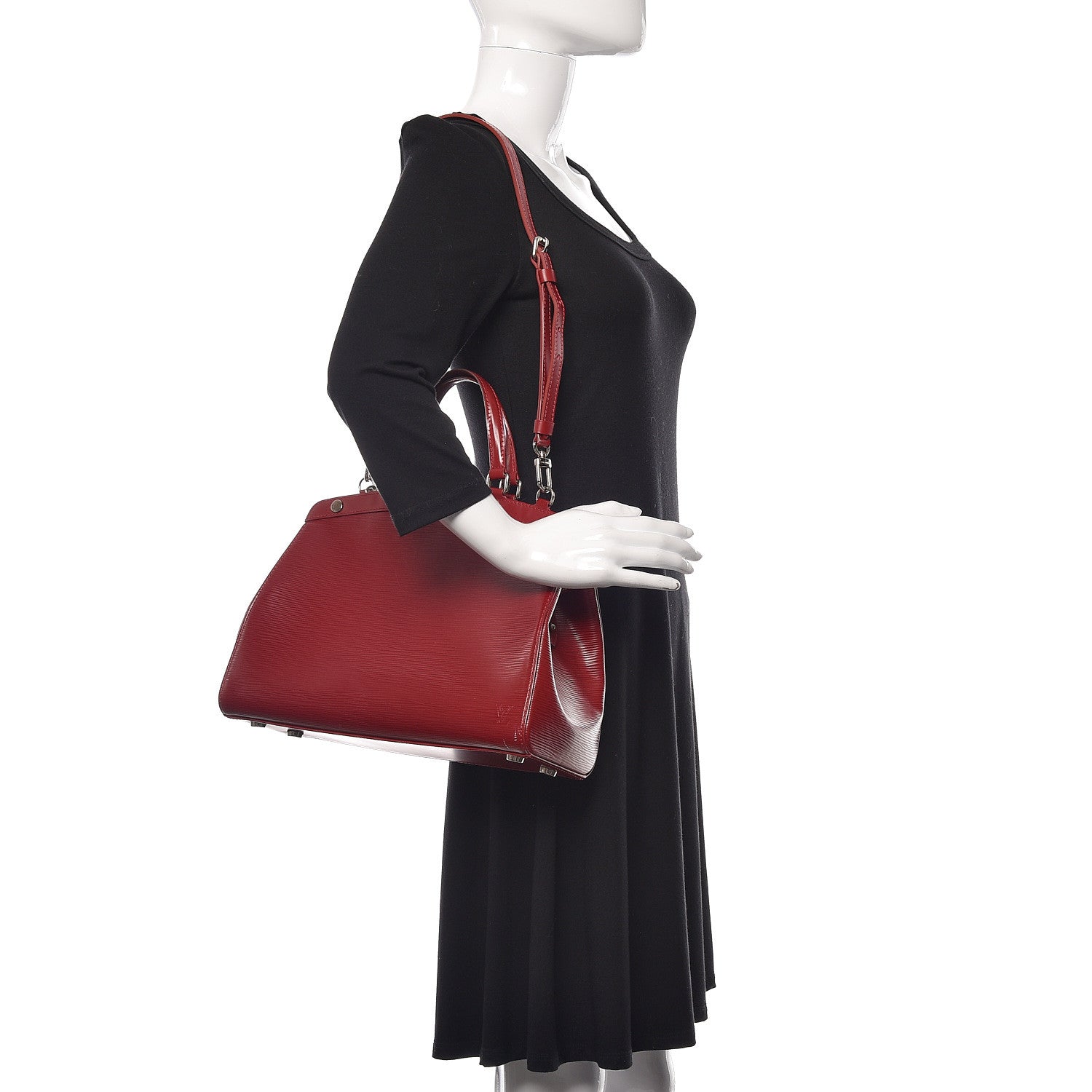 Louis Vuitton Epi Brea MM Rubis 2 of 11