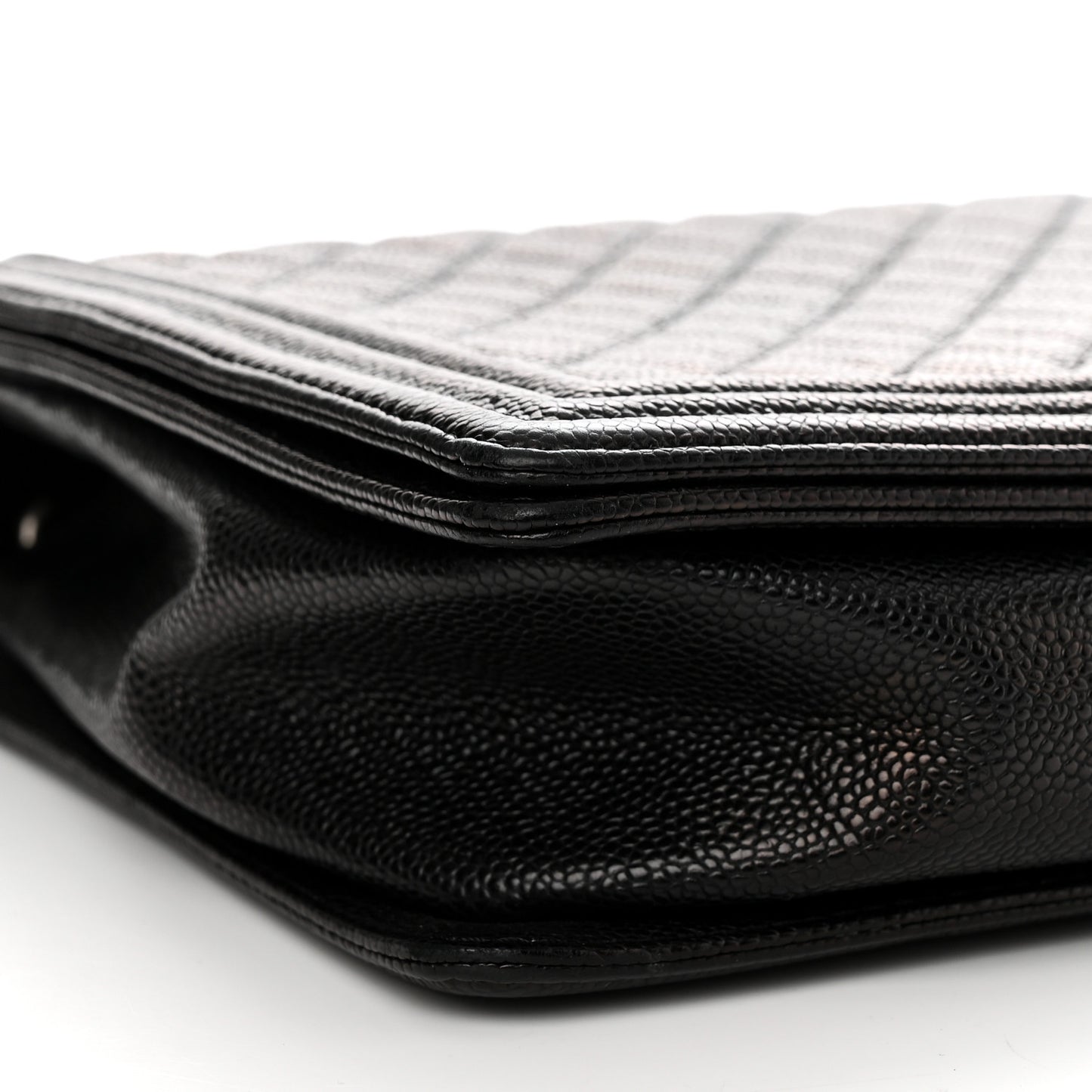 Caviar Quilted Large Boy Flap Black