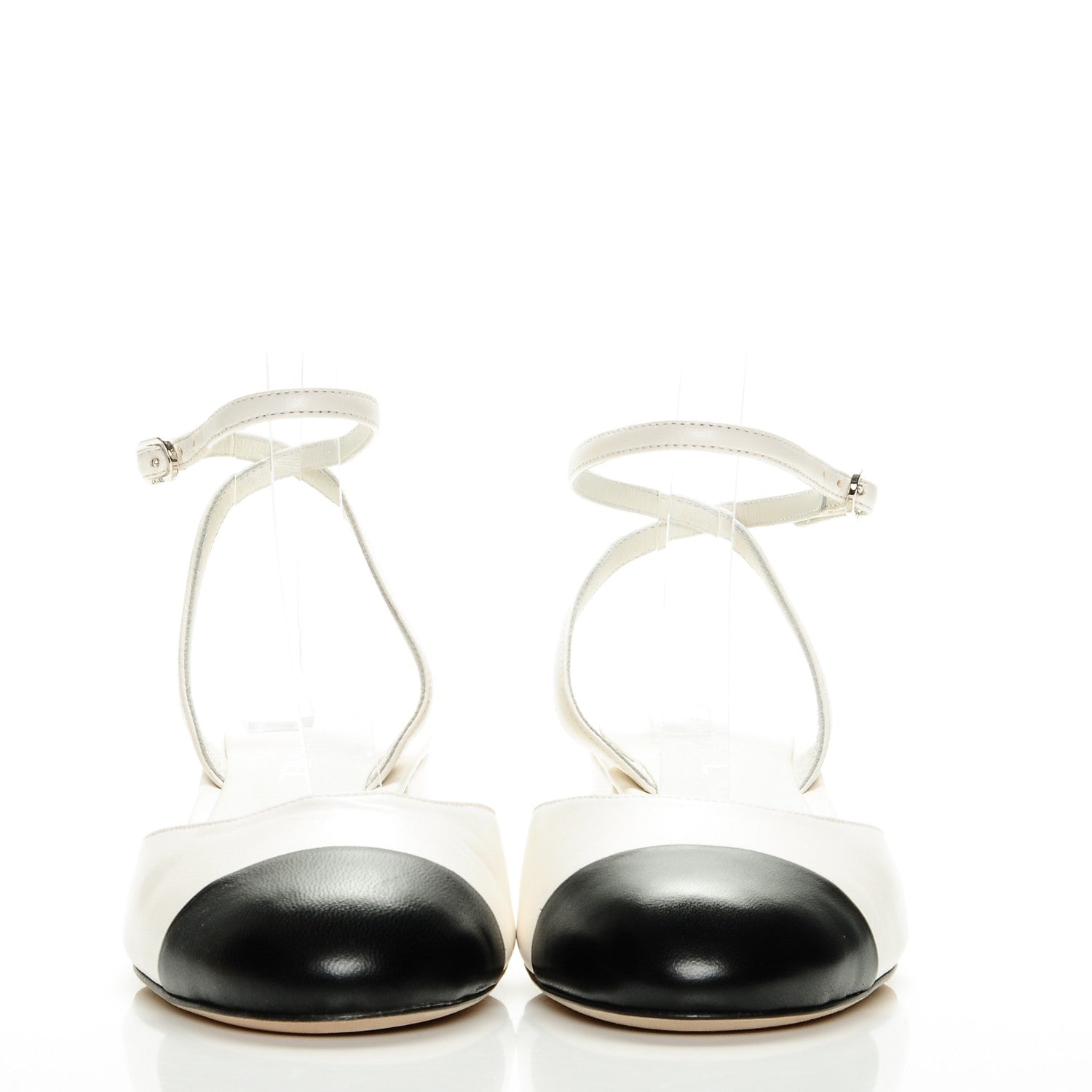 Chanel Lambskin Cap Toe CC Slingback Sandals 35.5 White Black 2 of 8