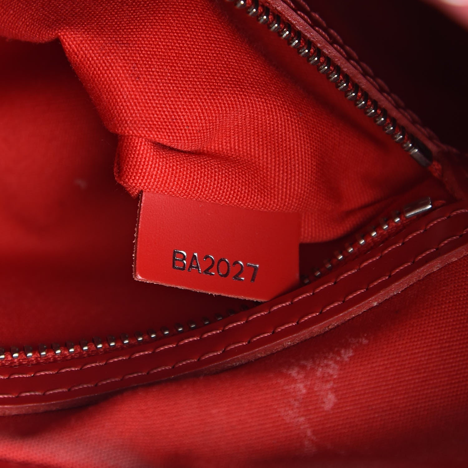 Louis Vuitton Epi Montaigne Sac Rouge 7 of 15